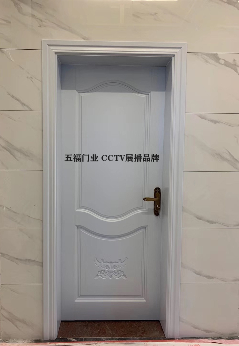 烤漆原木门白色